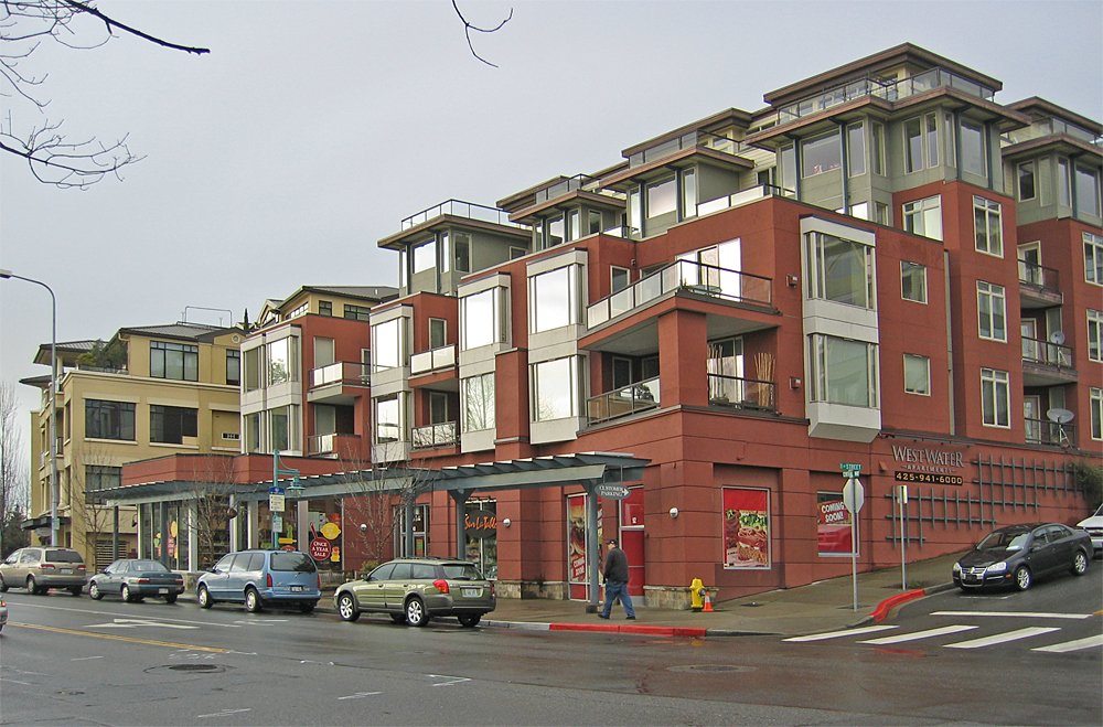 Mixed use building